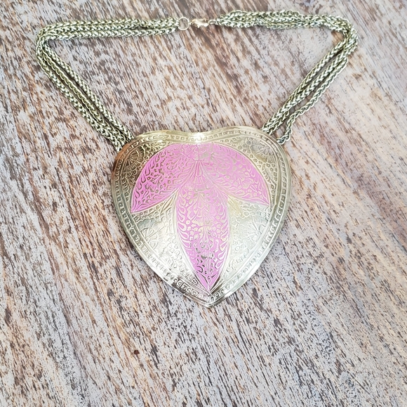 Fashion Shield Pendant Necklace - Picture 4 of 4